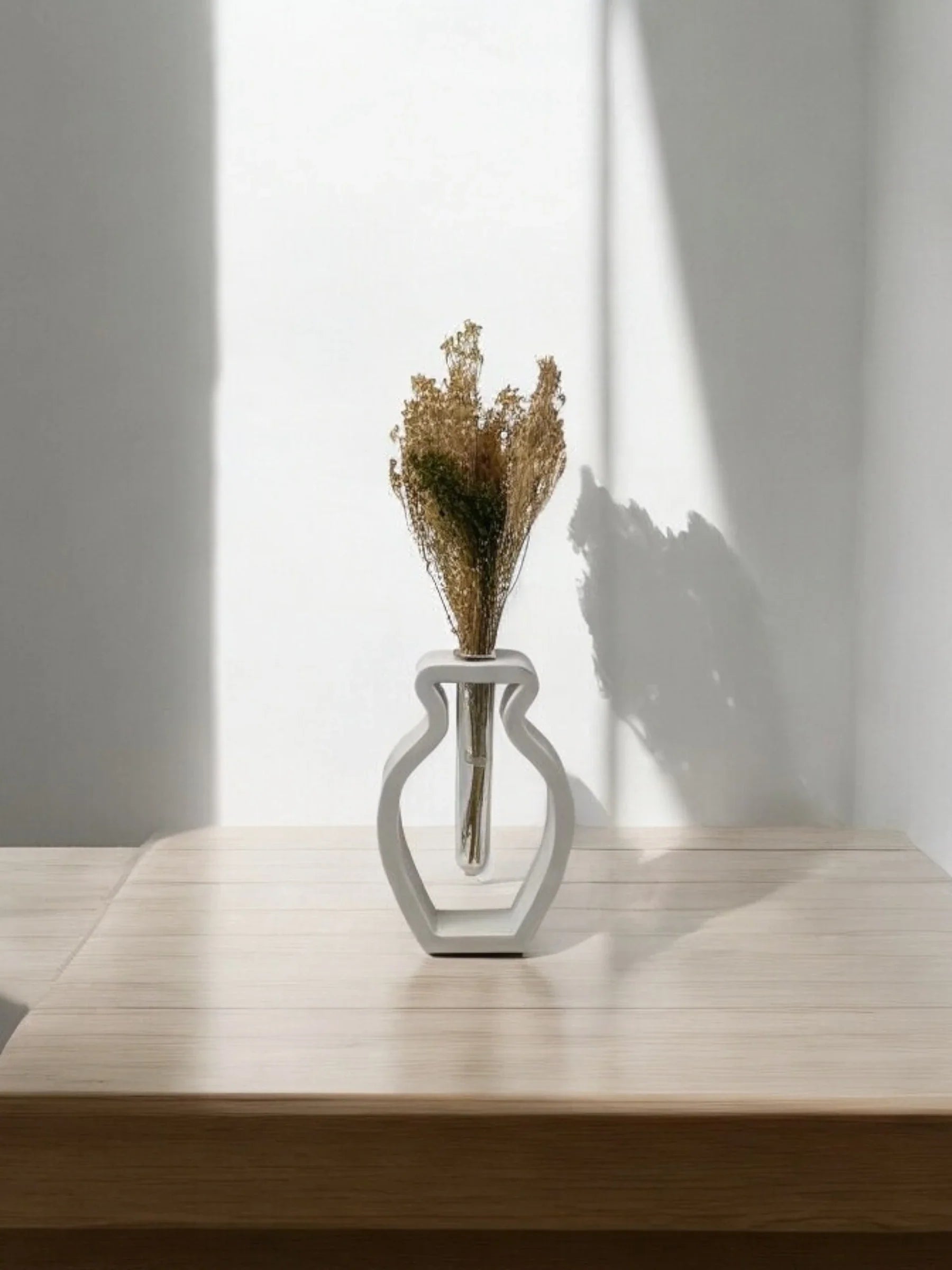 Snö: jarrón minimalista silueta